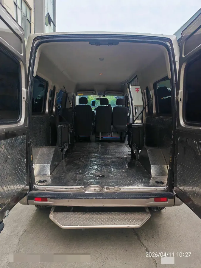 2019 MAXUS XinTu V80 2.0T 139HP L4 6MT,autocango,china used car exporter,china ev exporter,chinese used car exporter,chinese used ev exporter