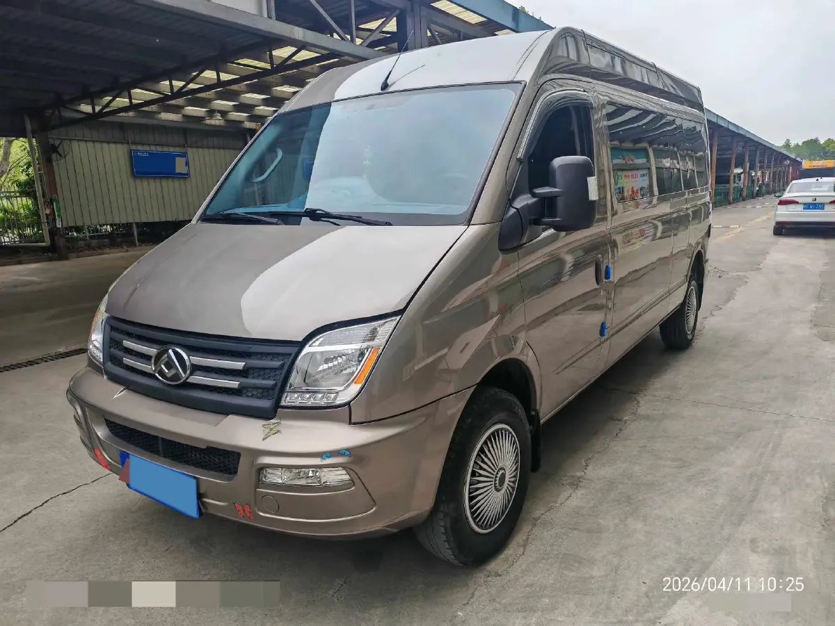 2019 MAXUS XinTu V80 2.0T 139HP L4 6MT,autocango,china used car exporter,china ev exporter,chinese used car exporter,chinese used ev exporter