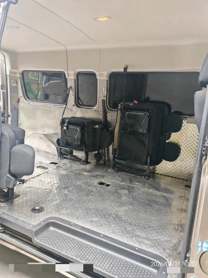 2019 MAXUS XinTu V80 2.0T 139HP L4 6MT,autocango,china used car exporter,china ev exporter,chinese used car exporter,chinese used ev exporter