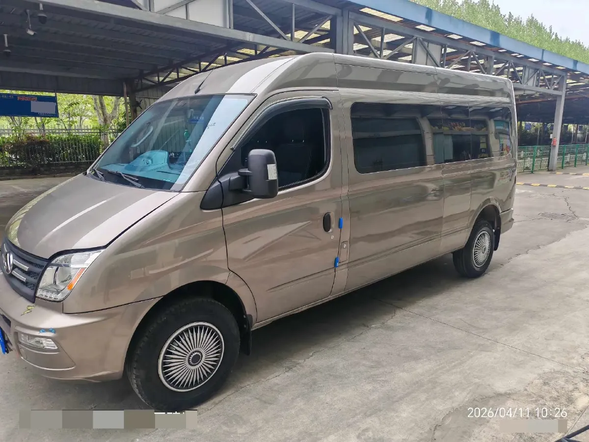 2019 MAXUS XinTu V80 2.0T 139HP L4 6MT,autocango,china used car exporter,china ev exporter,chinese used car exporter,chinese used ev exporter