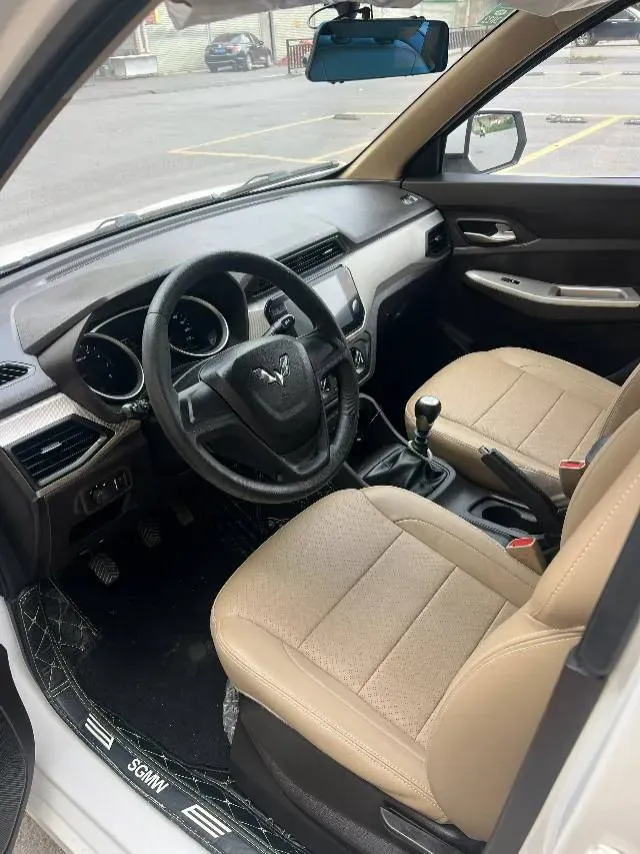 2019 WuLing HongGuang 1.5L 99HP L4 6MT,autocango,china used car exporter,china ev exporter,chinese used car exporter,chinese used ev exporter