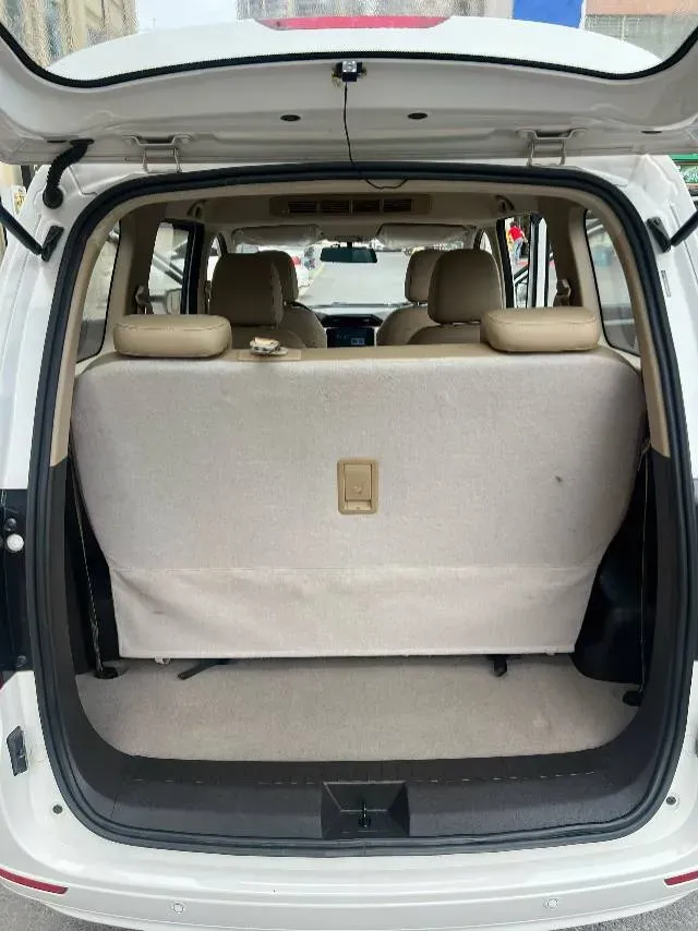 2019 WuLing HongGuang 1.5L 99HP L4 6MT,autocango,china used car exporter,china ev exporter,chinese used car exporter,chinese used ev exporter