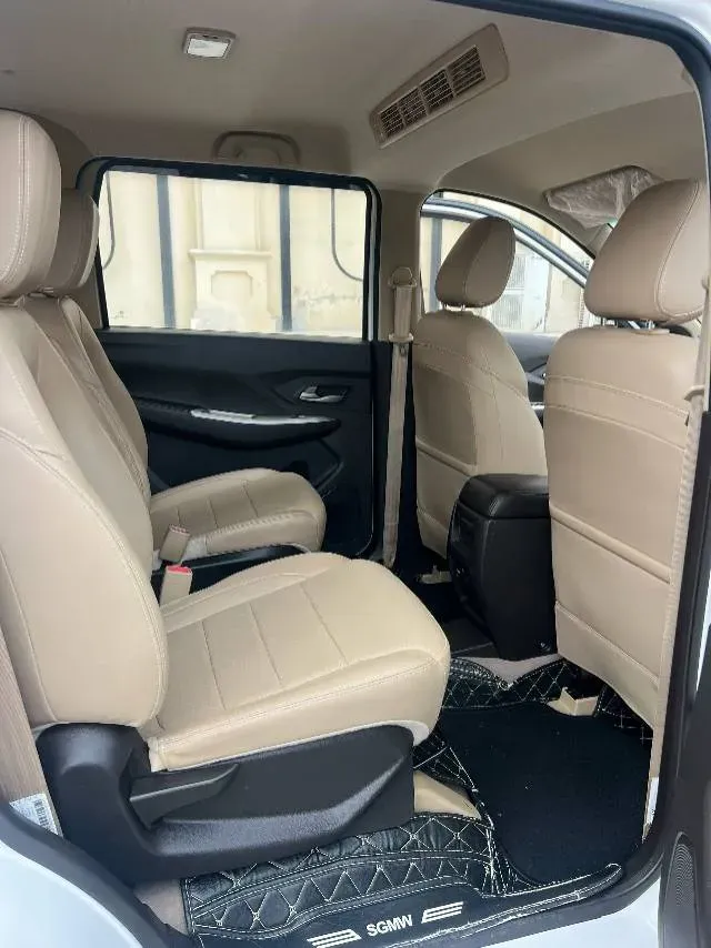 2019 WuLing HongGuang 1.5L 99HP L4 6MT,autocango,china used car exporter,china ev exporter,chinese used car exporter,chinese used ev exporter