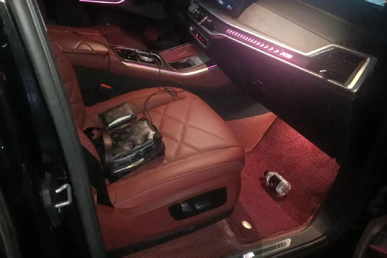 2023 BMW X5 2.0T 258HP L4 8AT,autocango,china used car exporter,china ev exporter,chinese used car exporter,chinese used ev exporter