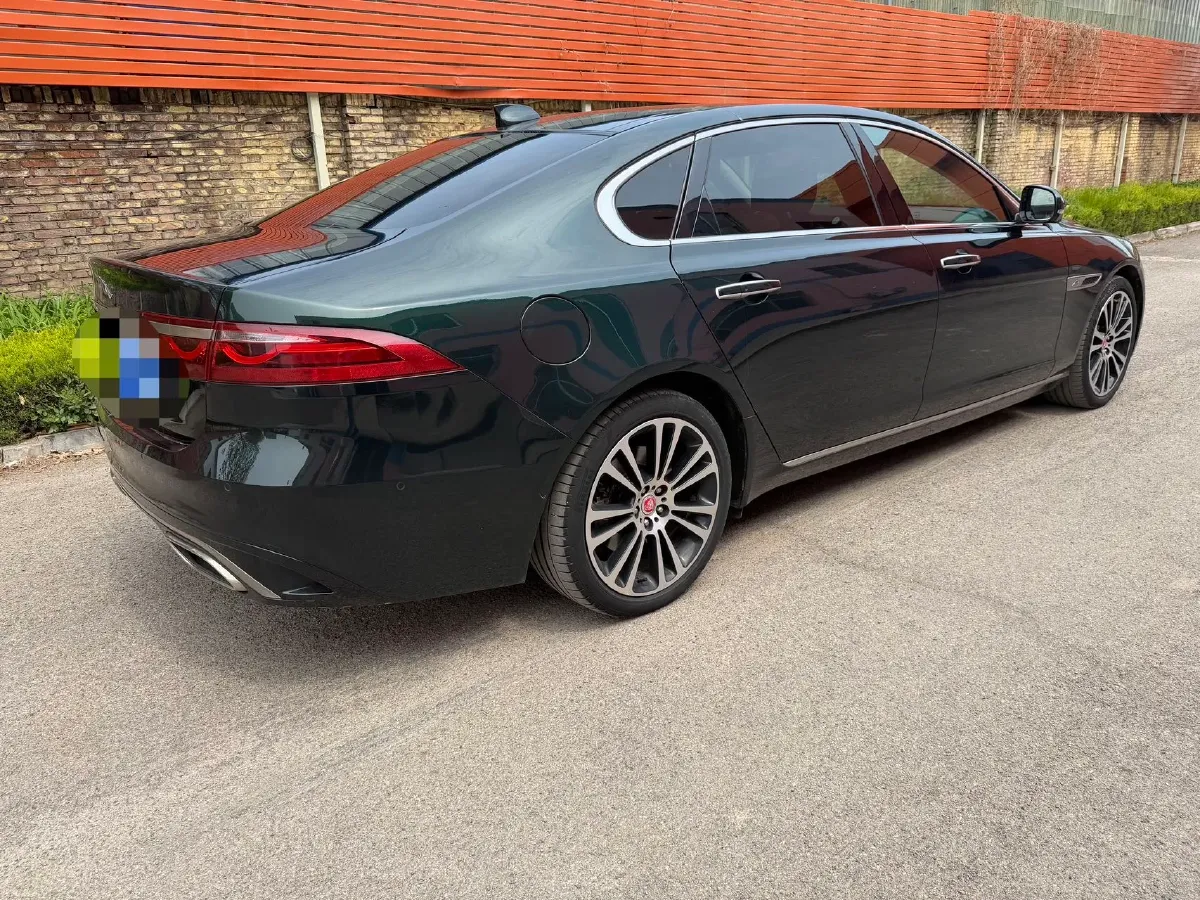 2021 Jaguar XFL 2.0T 250HP L4 8AT,autocango,china used car exporter,china ev exporter,chinese used car exporter,chinese used ev exporter