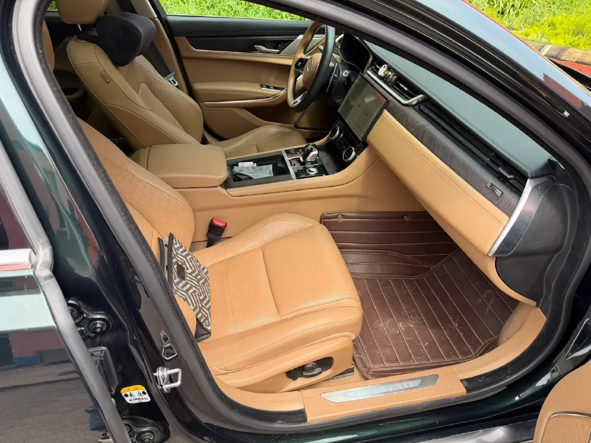 2021 Jaguar XFL 2.0T 250HP L4 8AT,autocango,china used car exporter,china ev exporter,chinese used car exporter,chinese used ev exporter