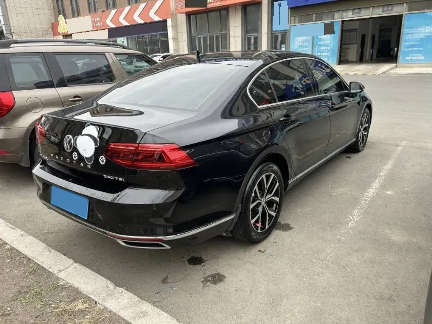 2020 Volkswagen Magotan 2.0T 186HP L4 7DCT,autocango,china used car exporter,china ev exporter,chinese used car exporter,chinese used ev exporter