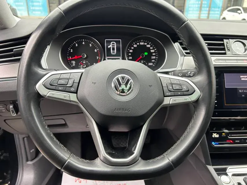 2020 Volkswagen Magotan 2.0T 186HP L4 7DCT,autocango,china used car exporter,china ev exporter,chinese used car exporter,chinese used ev exporter