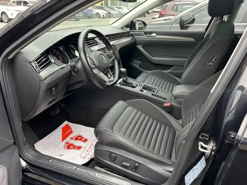 2020 Volkswagen Magotan 2.0T 186HP L4 7DCT,autocango,china used car exporter,china ev exporter,chinese used car exporter,chinese used ev exporter