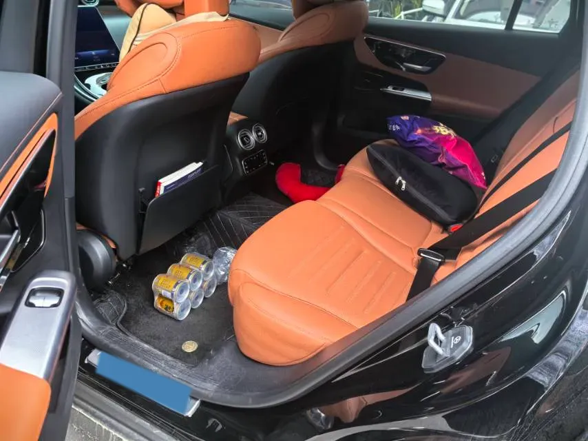 2025 Mercedes-Benz GLC Class 2.0T 204HP L4 9AT,autocango,china used car exporter,china ev exporter,chinese used car exporter,chinese used ev exporter