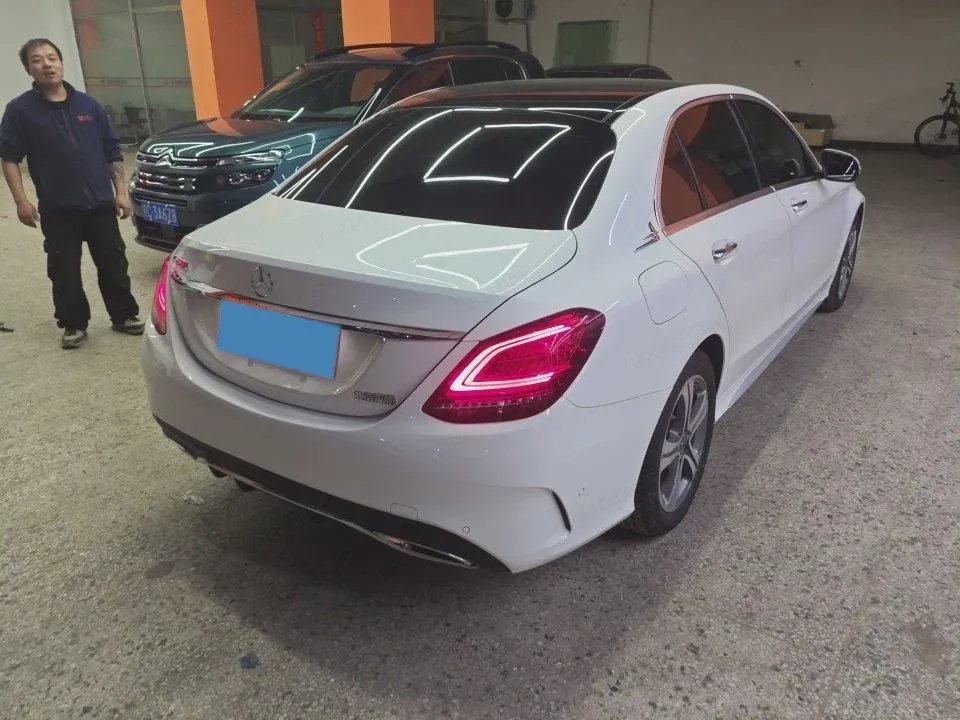 2020 Mercedes-Benz C Class 1.5T 184HP L4 9AT,autocango,china used car exporter,china ev exporter,chinese used car exporter,chinese used ev exporter