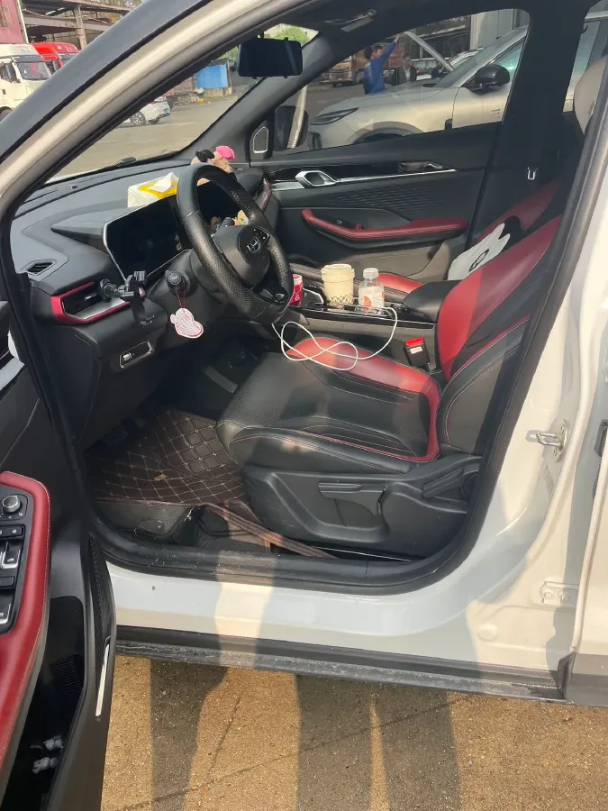 2023 Geely Coolray 1.5T 181HP L4 7DCT,autocango,china used car exporter,china ev exporter,chinese used car exporter,chinese used ev exporter