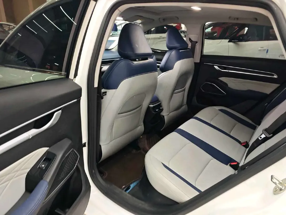 2022 Geely Emgrand 1.5L 114HP L4 CVT,autocango,china used car exporter,china ev exporter,chinese used car exporter,chinese used ev exporter
