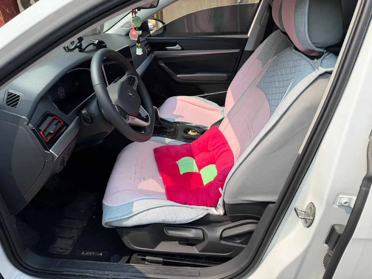 2024 Volkswagen Lavida 1.5T 160HP L4 7DCT,autocango,china used car exporter,china ev exporter,chinese used car exporter,chinese used ev exporter