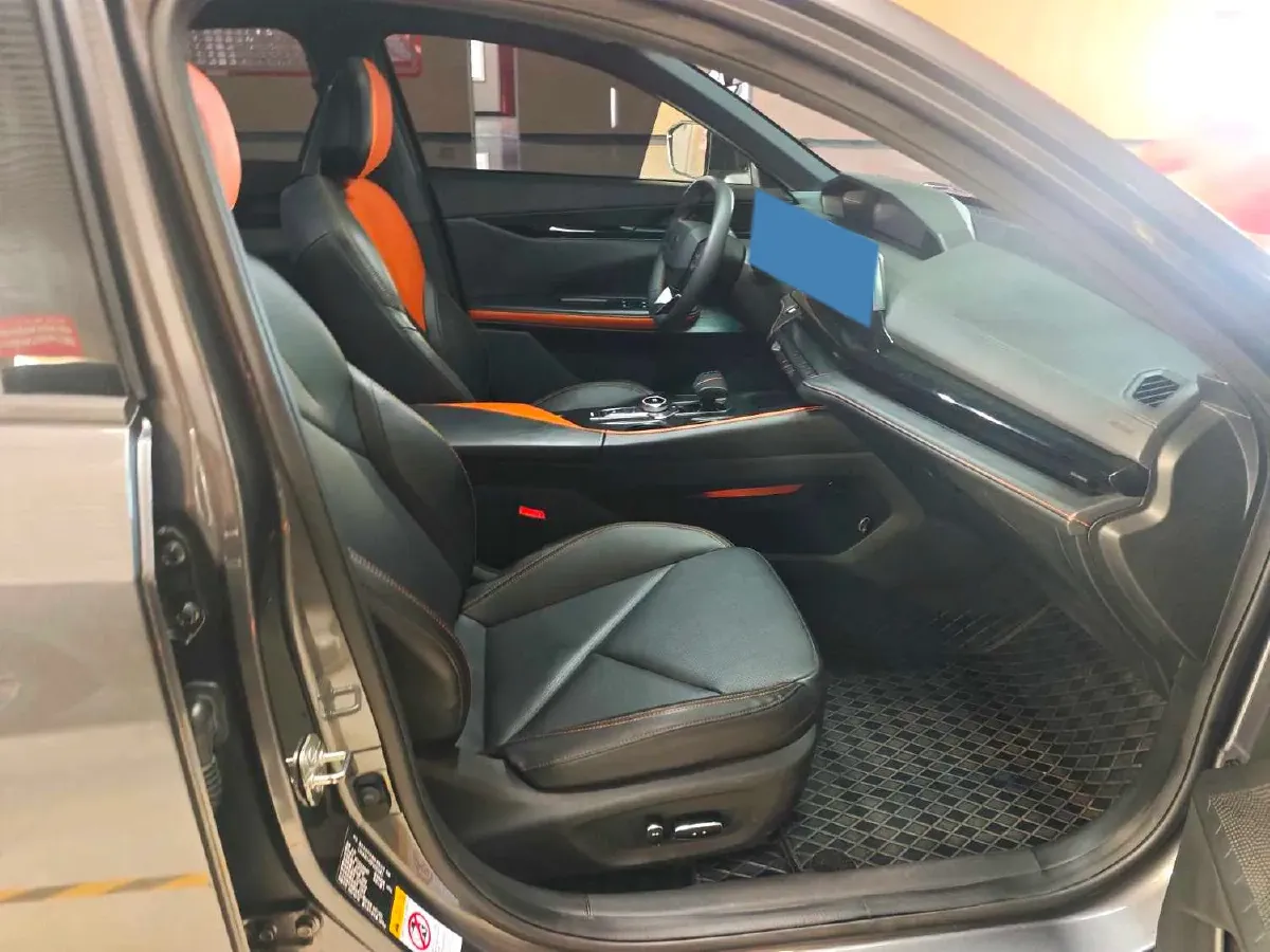 2023 ChangAn UNI-V iDD 1.5T 170HP L4 6TCT PHEV 18.4KWH,autocango,china used car exporter,china ev exporter,chinese used car exporter,chinese used ev exporter