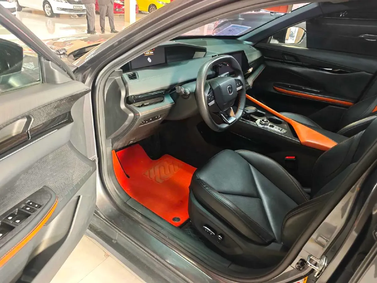 2023 ChangAn UNI-V iDD 1.5T 170HP L4 6TCT PHEV 18.4KWH,autocango,china used car exporter,china ev exporter,chinese used car exporter,chinese used ev exporter