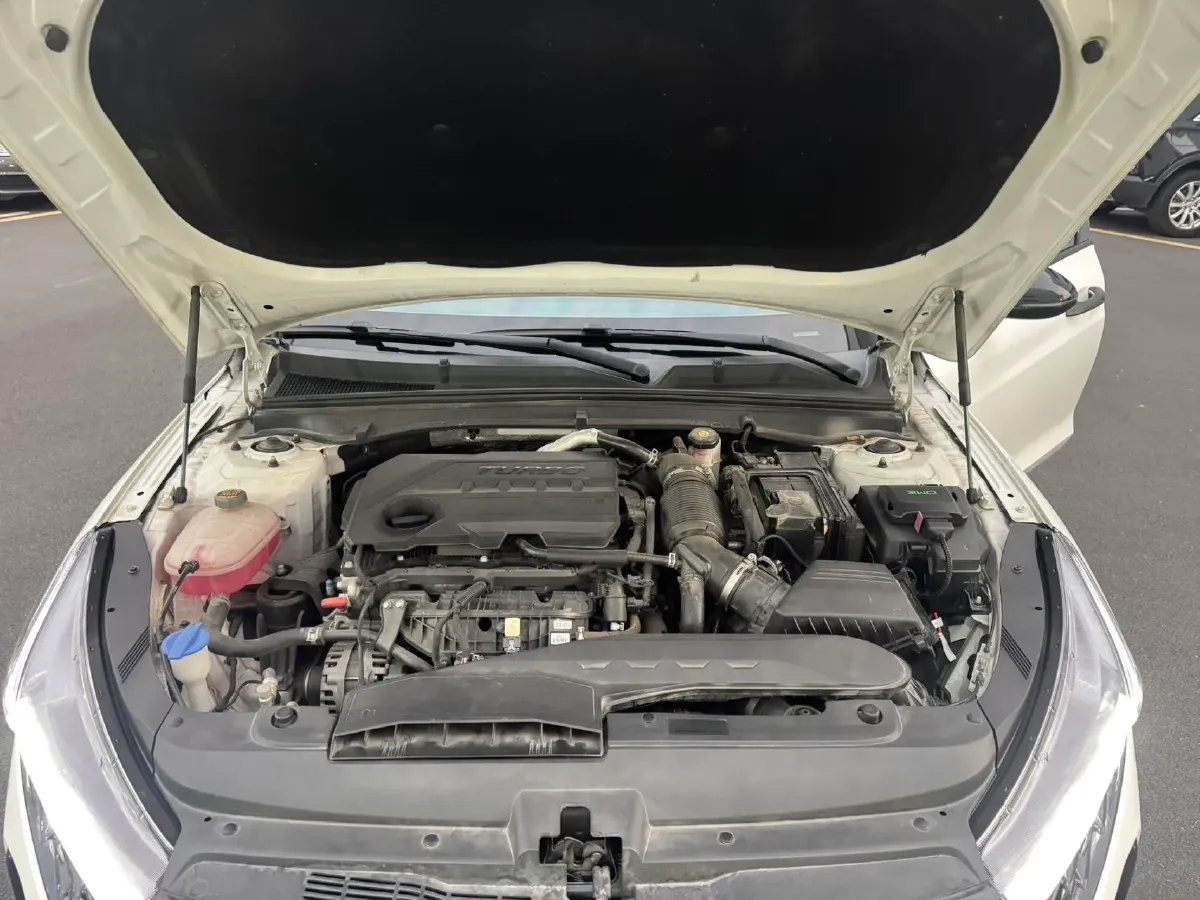 2021 Kia K5 2.0T 240HP L4 8AT,autocango,china used car exporter,china ev exporter,chinese used car exporter,chinese used ev exporter