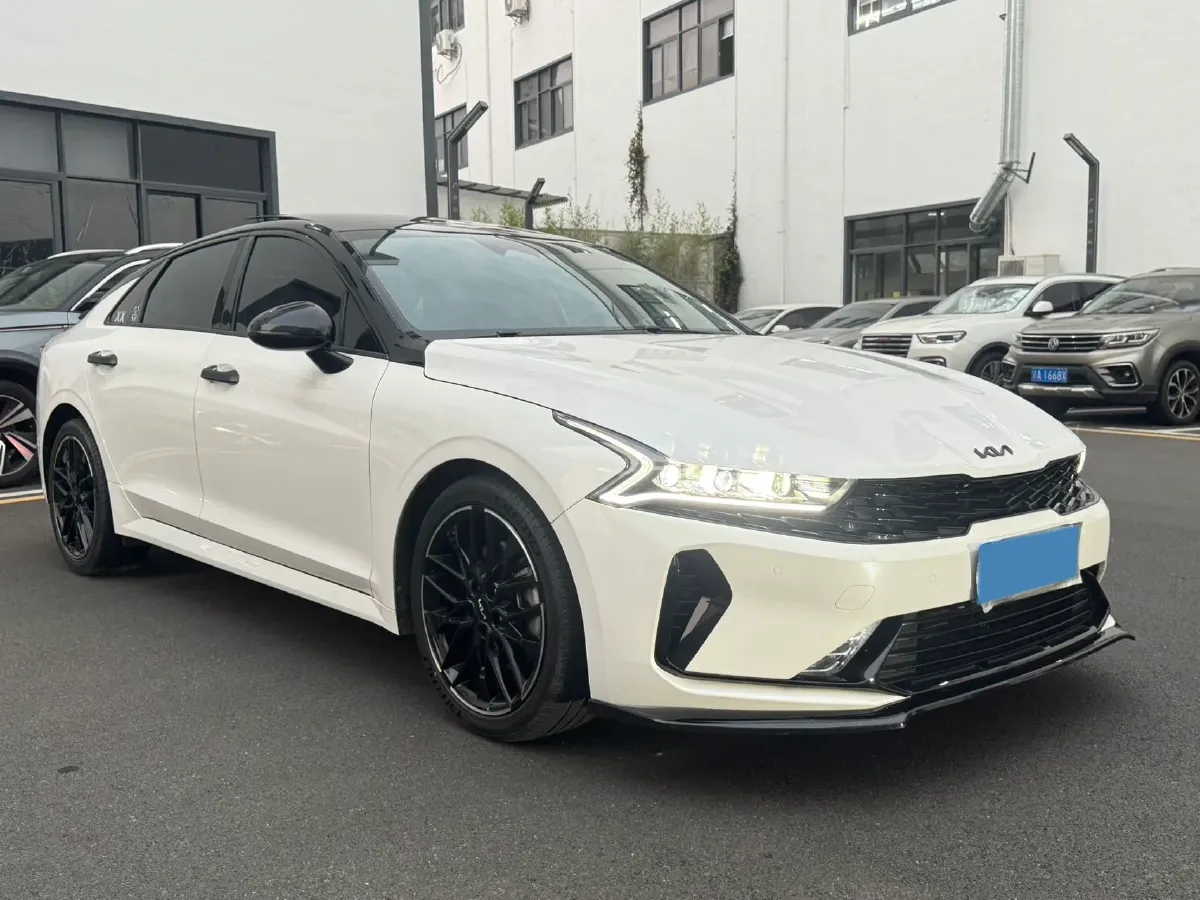 2021 Kia K5 2.0T 240HP L4 8AT,autocango,china used car exporter,china ev exporter,chinese used car exporter,chinese used ev exporter