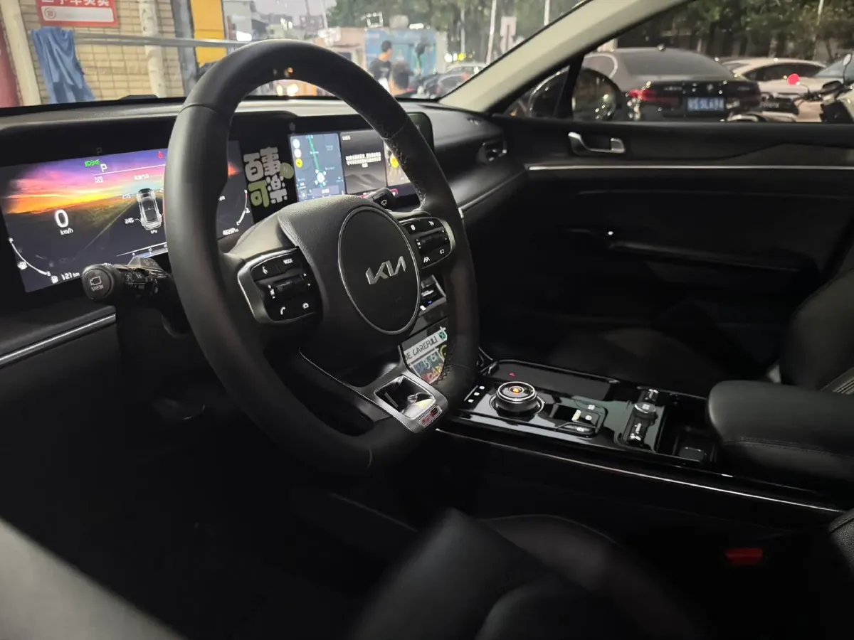 2021 Kia K5 2.0T 240HP L4 8AT,autocango,china used car exporter,china ev exporter,chinese used car exporter,chinese used ev exporter