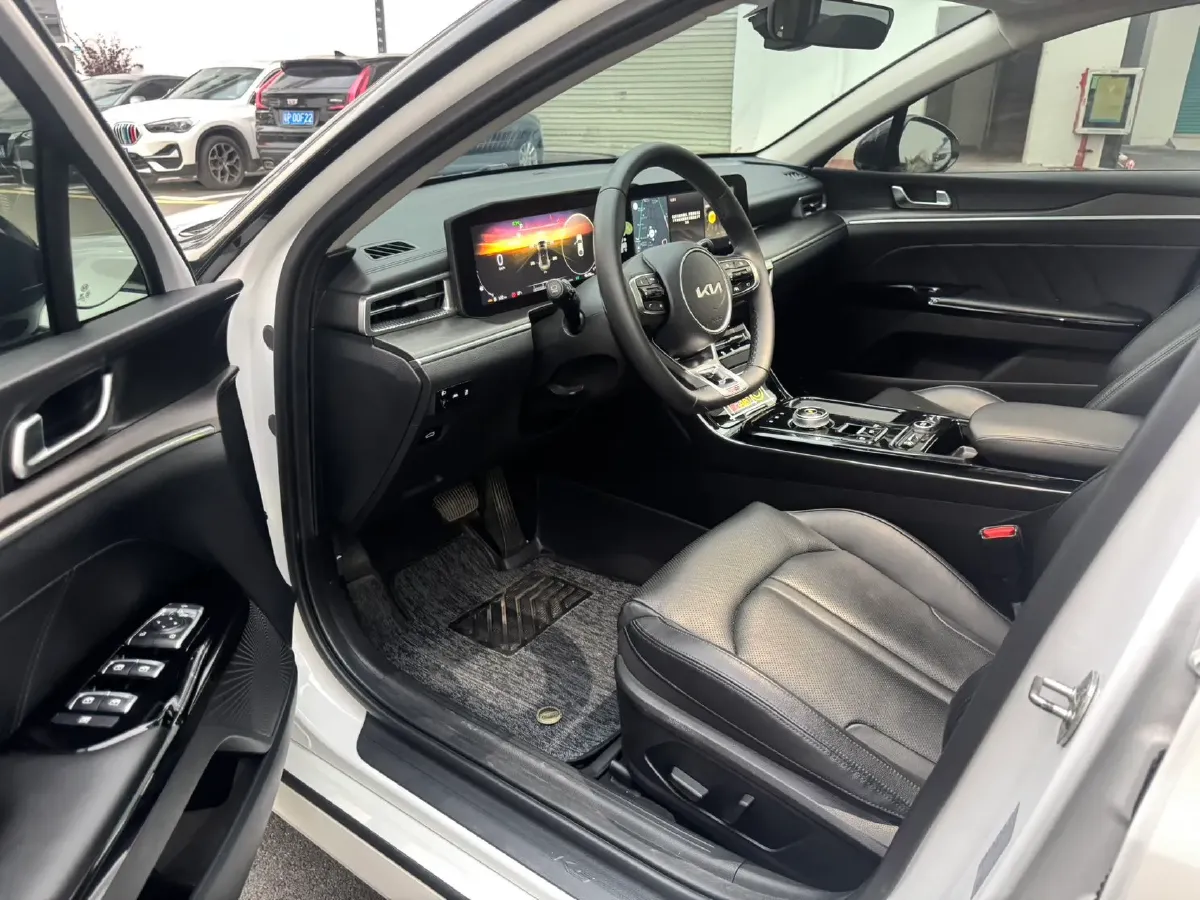 2021 Kia K5 2.0T 240HP L4 8AT,autocango,china used car exporter,china ev exporter,chinese used car exporter,chinese used ev exporter