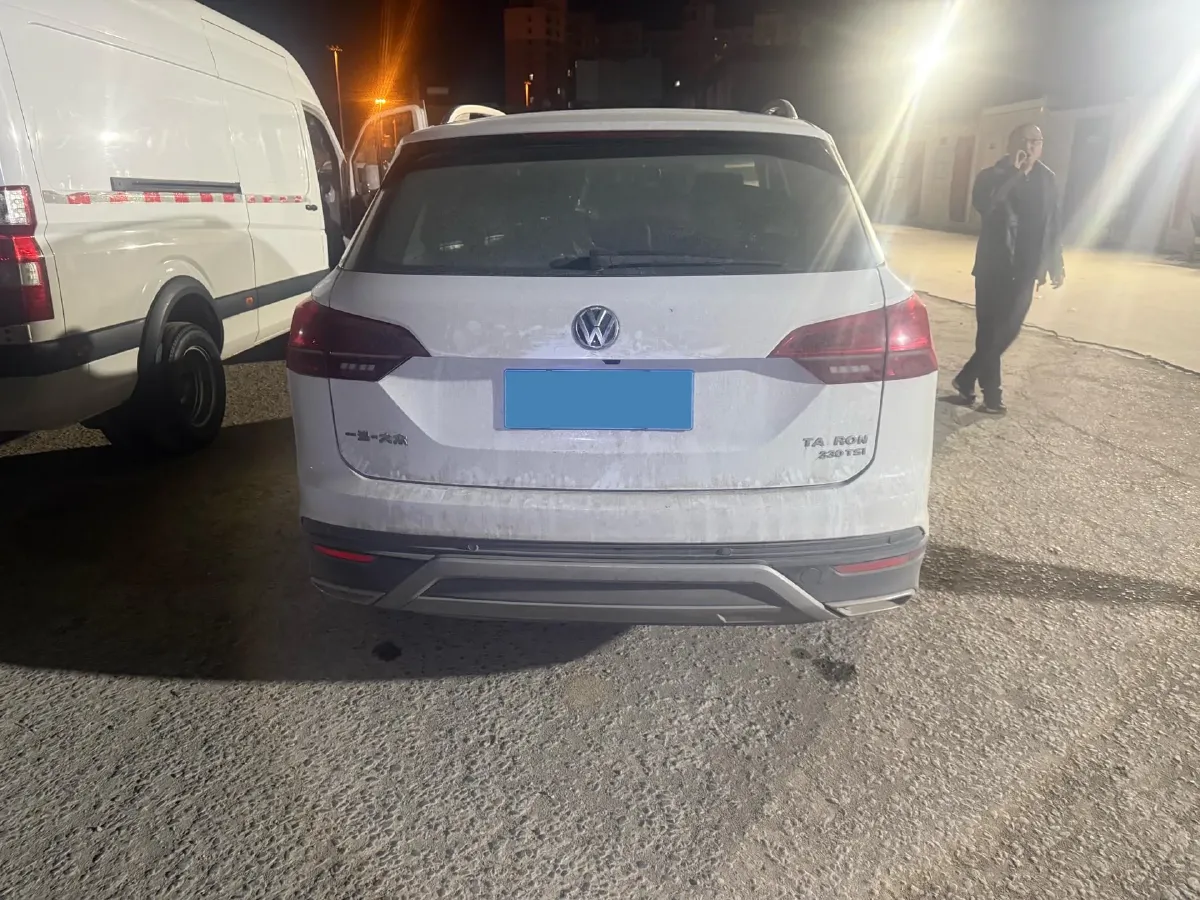 2019 MINI CLUBMAN 1.5T 102HP L3 6AT,autocango,china used car exporter,china ev exporter,chinese used car exporter,chinese used ev exporter