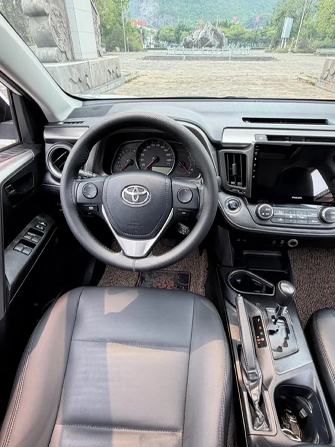 2016 Mitsubishi Outlander 2.0L 150HP L4 CVT,autocango,china used car exporter,china ev exporter,chinese used car exporter,chinese used ev exporter