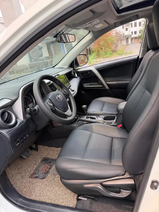 2016 Mitsubishi Outlander 2.0L 150HP L4 CVT,autocango,china used car exporter,china ev exporter,chinese used car exporter,chinese used ev exporter