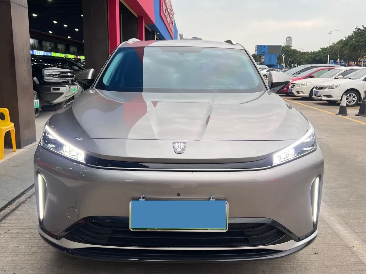 2024 Roewe D5X DMH 1.5T 150HP L4 2DHT PHEV 21.4KWH,autocango,china used car exporter,china ev exporter,chinese used car exporter,chinese used ev exporter