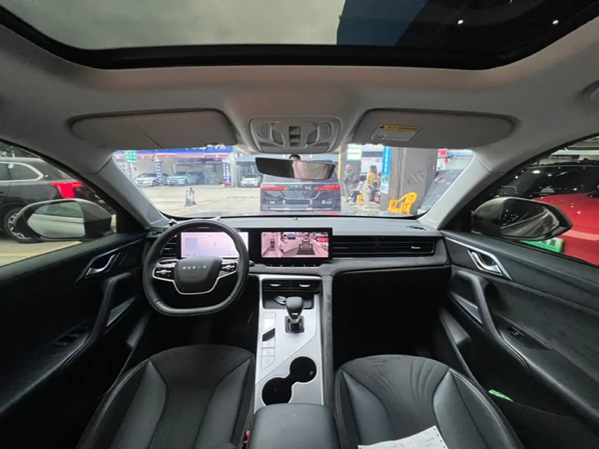 2024 Roewe D5X DMH 1.5T 150HP L4 2DHT PHEV 21.4KWH,autocango,china used car exporter,china ev exporter,chinese used car exporter,chinese used ev exporter