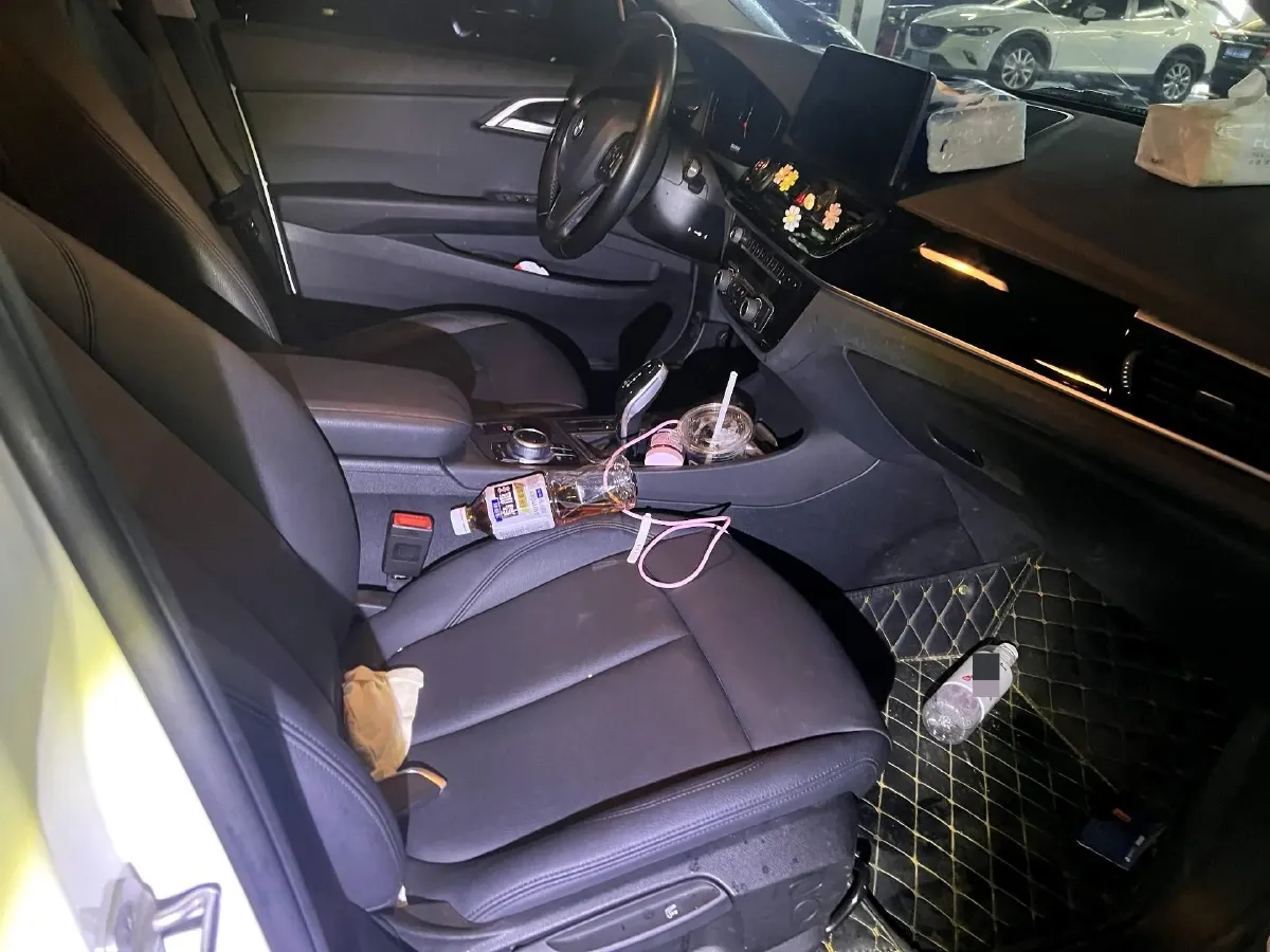 2021 BMW 1 Series 1.5T 140HP L3 7DCT,autocango,china used car exporter,china ev exporter,chinese used car exporter,chinese used ev exporter