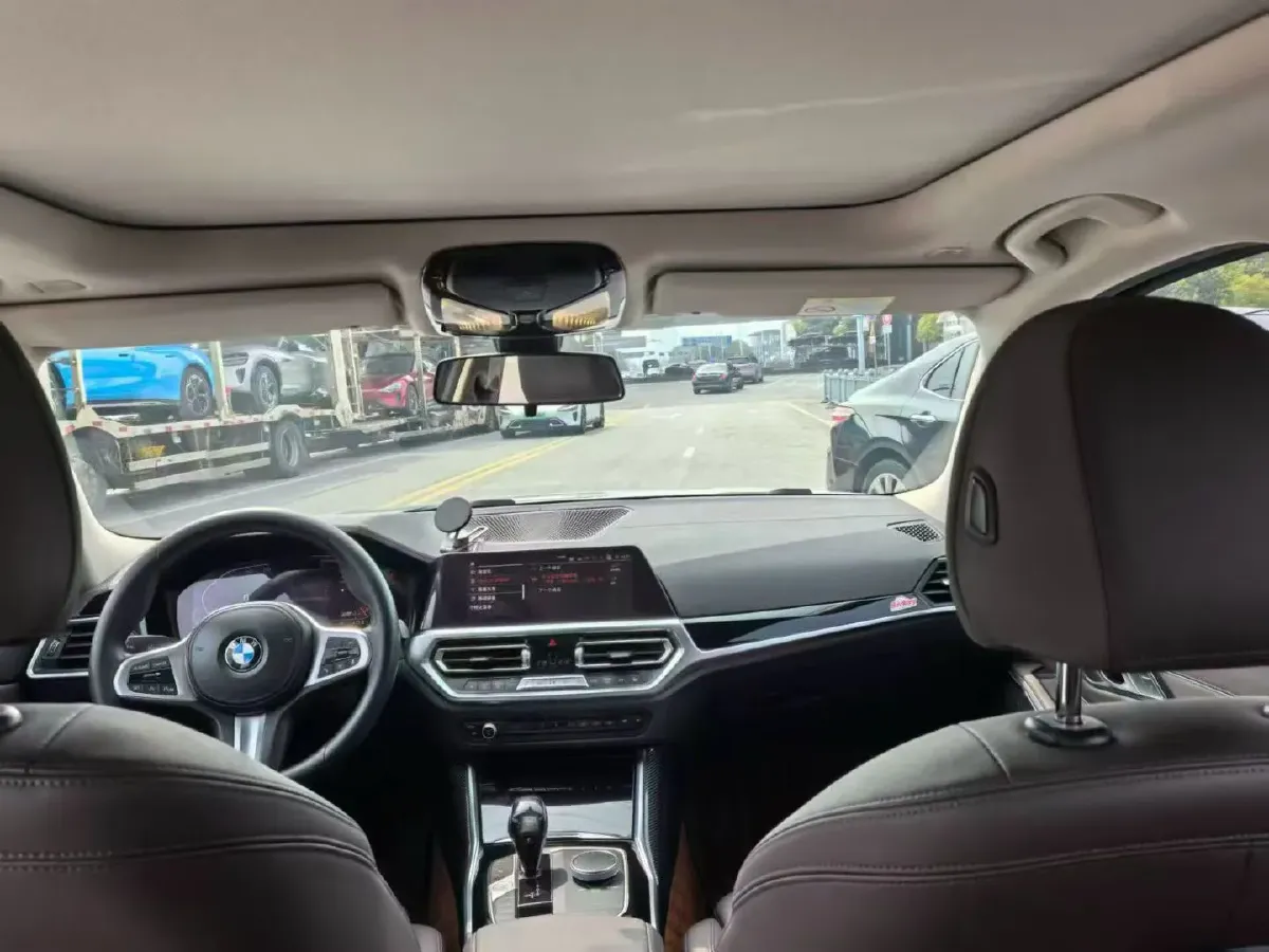 2021 BMW 3 Series 2.0T 156HP L4 8AT,autocango,china used car exporter,china ev exporter,chinese used car exporter,chinese used ev exporter