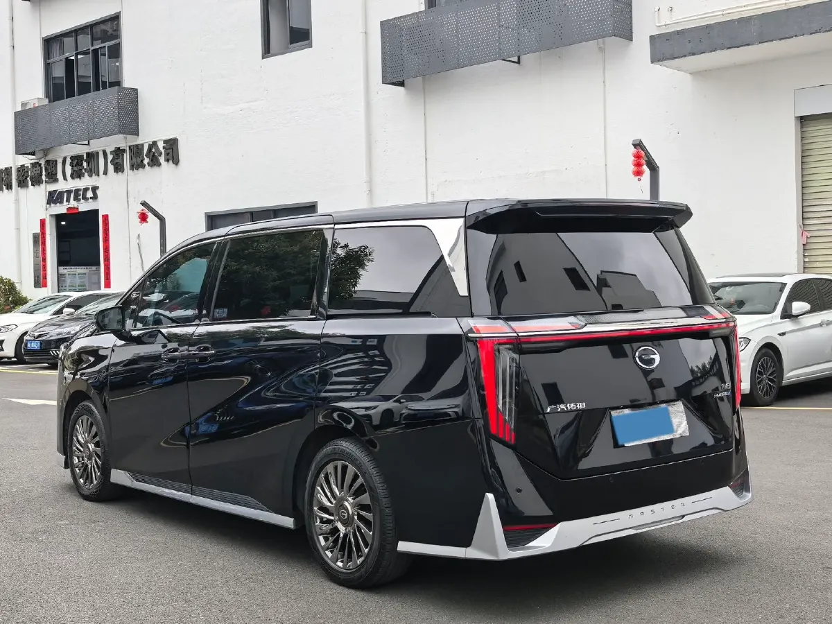 2023 GAC Trumpchi M8 2.0T 190HP L4 E-CVT Hybrid,autocango,china used car exporter,china ev exporter,chinese used car exporter,chinese used ev exporter