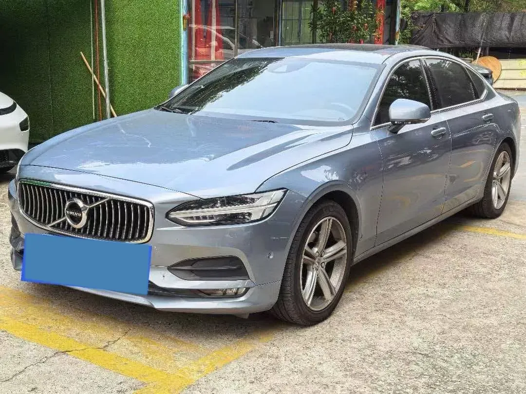 2018 Volvo S90 2.0T 190HP L4 8AT,autocango,china used car exporter,china ev exporter,chinese used car exporter,chinese used ev exporter