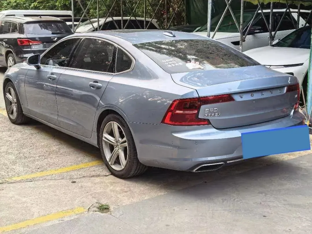 2018 Volvo S90 2.0T 190HP L4 8AT,autocango,china used car exporter,china ev exporter,chinese used car exporter,chinese used ev exporter