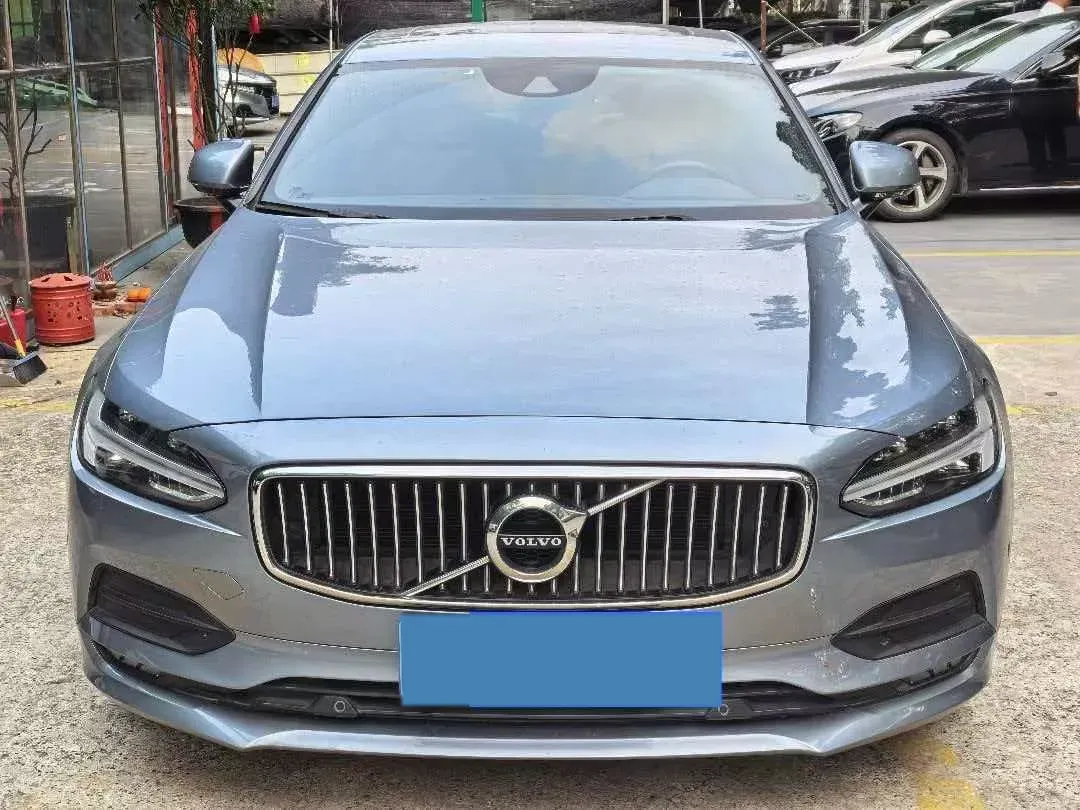 2018 Volvo S90 2.0T 190HP L4 8AT,autocango,china used car exporter,china ev exporter,chinese used car exporter,chinese used ev exporter