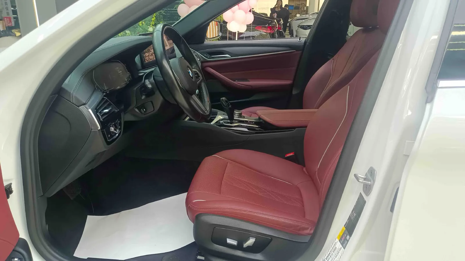 2022 BMW 5 Series 2.0T 184HP L4 8AT PHEV 17.7KWH,autocango,china used car exporter,china ev exporter,chinese used car exporter,chinese used ev exporter