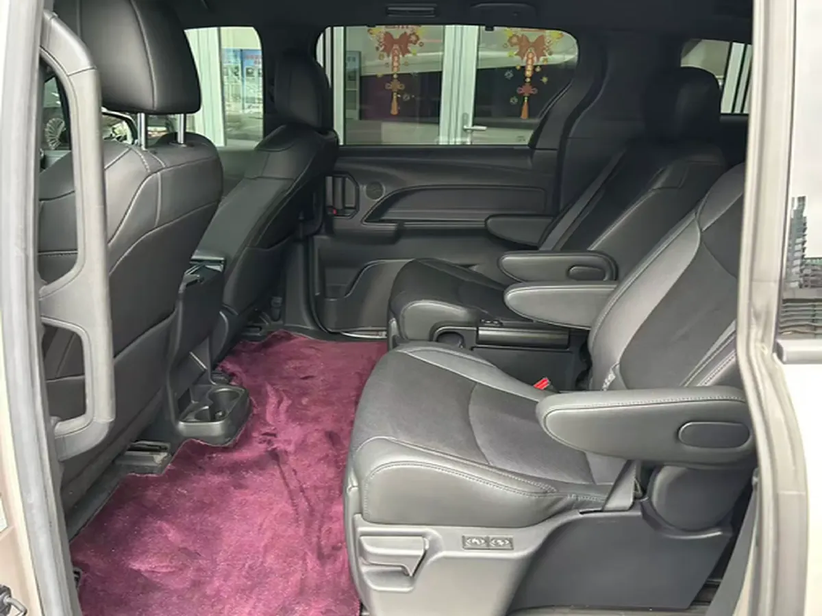 2023 Toyota Sienna 2.5L 189HP L4 E-CVT Hybrid,autocango,china used car exporter,china ev exporter,chinese used car exporter,chinese used ev exporter