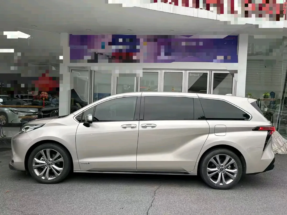 2023 Toyota Sienna 2.5L 189HP L4 E-CVT Hybrid,autocango,china used car exporter,china ev exporter,chinese used car exporter,chinese used ev exporter