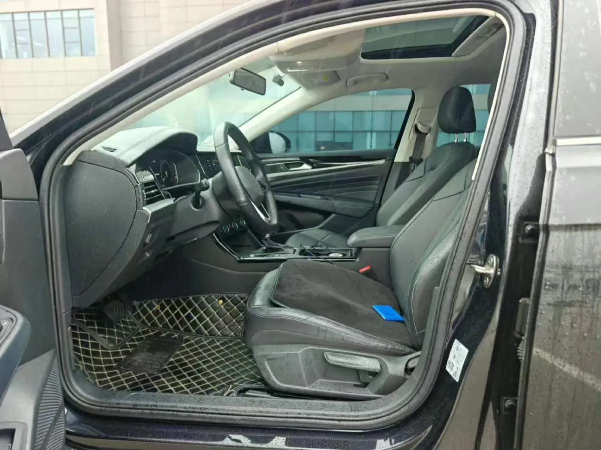 2023 Volkswagen Passat 1.4T 150HP L4 7DCT,autocango,china used car exporter,china ev exporter,chinese used car exporter,chinese used ev exporter