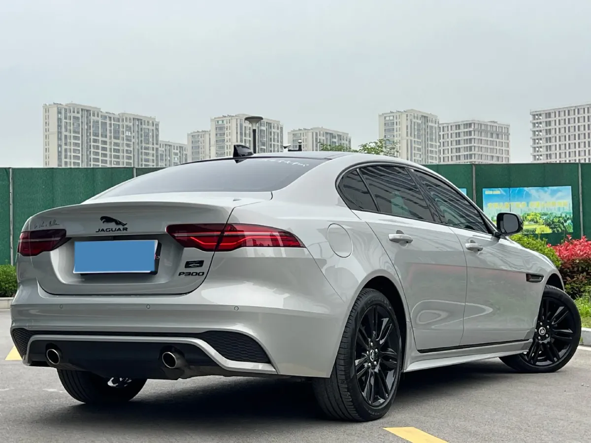 2025 Jaguar XEL 2.0T 250HP L4 8AT,autocango,china used car exporter,china ev exporter,chinese used car exporter,chinese used ev exporter