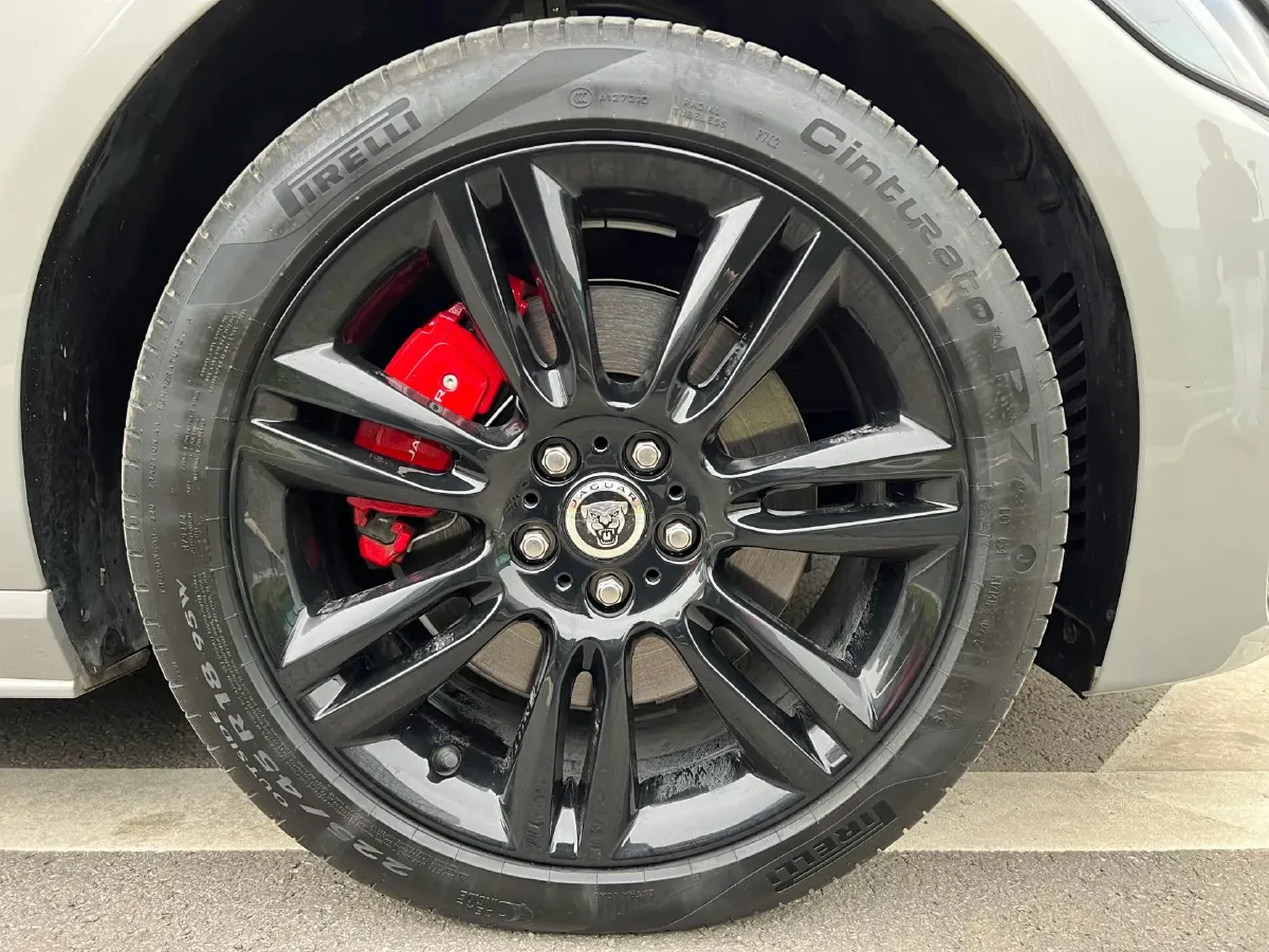 2025 Jaguar XEL 2.0T 250HP L4 8AT,autocango,china used car exporter,china ev exporter,chinese used car exporter,chinese used ev exporter