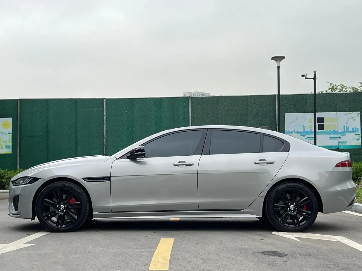 2025 Jaguar XEL 2.0T 250HP L4 8AT,autocango,china used car exporter,china ev exporter,chinese used car exporter,chinese used ev exporter