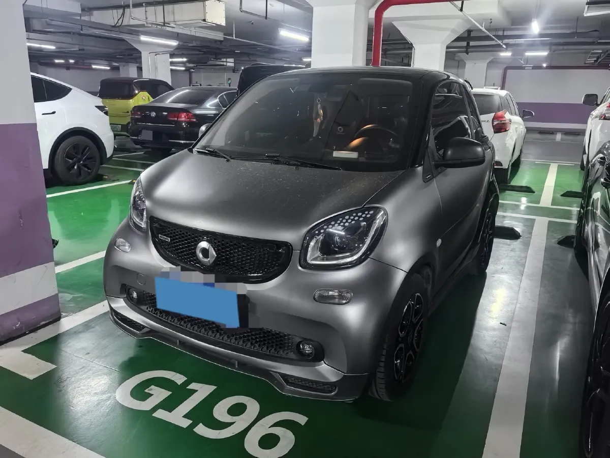2019 Smart smart fortwo 0.9T 90HP L3 6DCT,autocango,china used car exporter,china ev exporter,chinese used car exporter,chinese used ev exporter