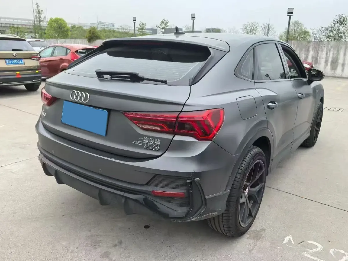 2020 Audi Q3 Sportback 2.0T 220HP L4 7DCT,autocango,china used car exporter,china ev exporter,chinese used car exporter,chinese used ev exporter