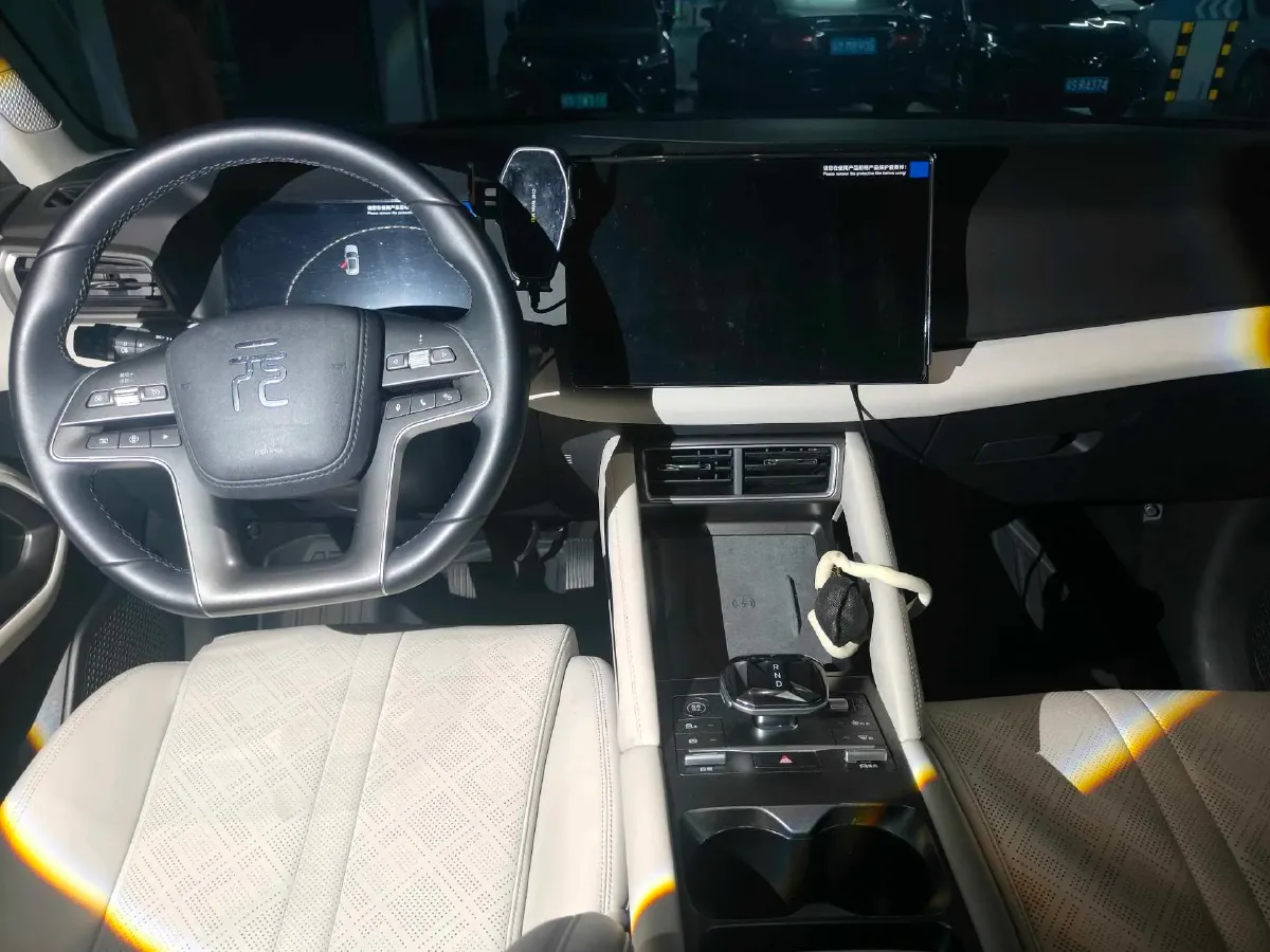 2024 BYD YuanUP BEV 45.12KWH,autocango,china used car exporter,china ev exporter,chinese used car exporter,chinese used ev exporter