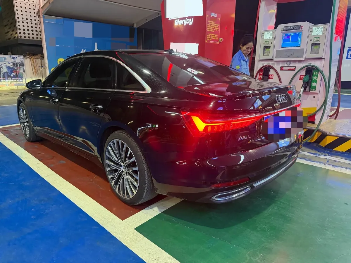 2020 Audi A6L 2.0T 190HP L4 7DCT,autocango,china used car exporter,china ev exporter,chinese used car exporter,chinese used ev exporter