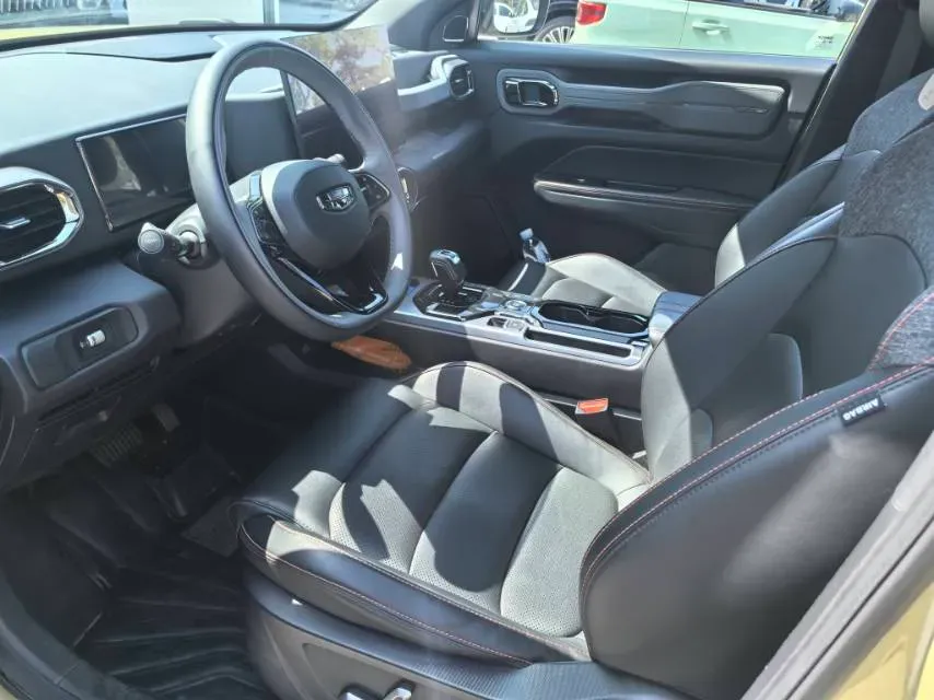 2025 Geely Cowboy 1.5T 181HP L4 7DCT,autocango,china used car exporter,china ev exporter,chinese used car exporter,chinese used ev exporter