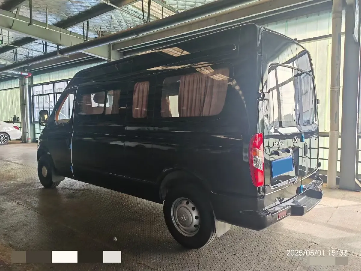2018 MAXUS XinTu V80 2.5T 136HP L4 6MT,autocango,china used car exporter,china ev exporter,chinese used car exporter,chinese used ev exporter