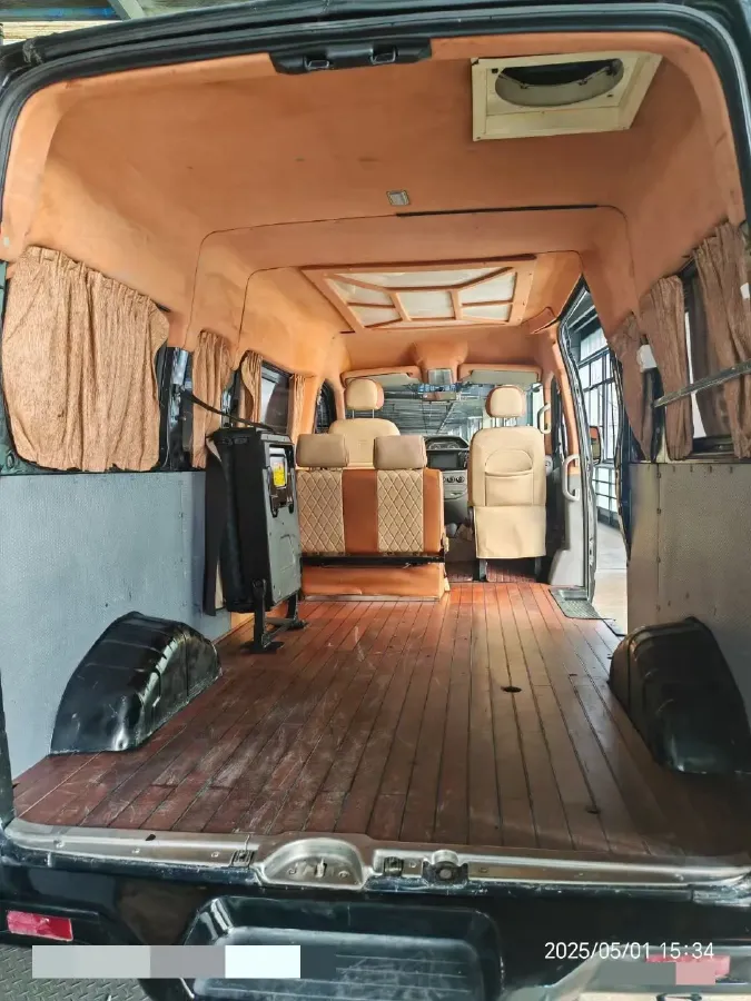 2018 MAXUS XinTu V80 2.5T 136HP L4 6MT,autocango,china used car exporter,china ev exporter,chinese used car exporter,chinese used ev exporter