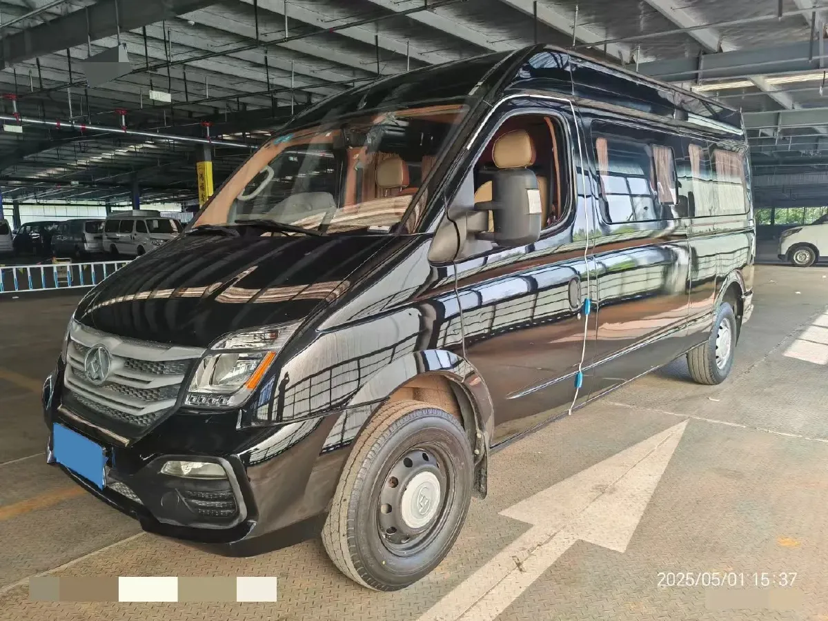2018 MAXUS XinTu V80 2.5T 136HP L4 6MT,autocango,china used car exporter,china ev exporter,chinese used car exporter,chinese used ev exporter